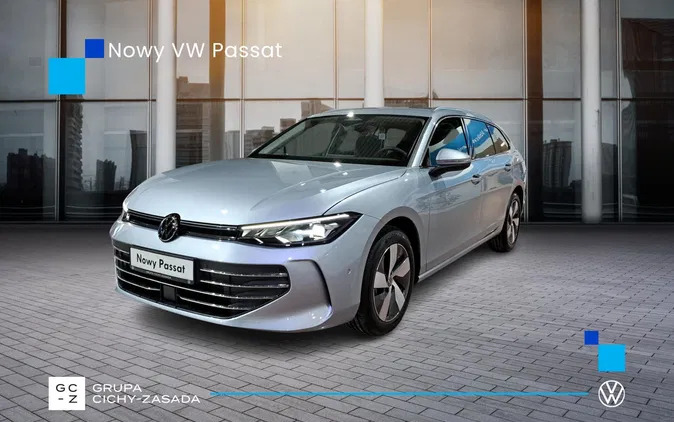 samochody osobowe Volkswagen Passat cena 182400 przebieg: 10, rok produkcji 2024 z Dobra